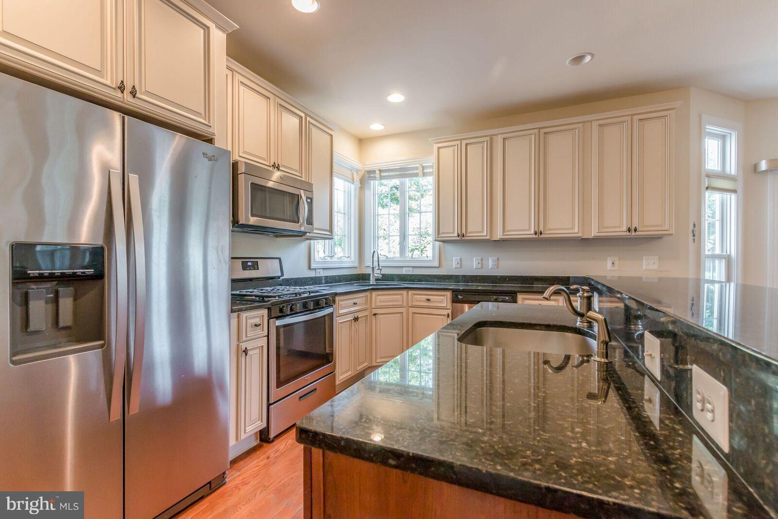 5409 Heming Avenue Springfield, VA 22151 - Photo 12 of 27 Kitchen