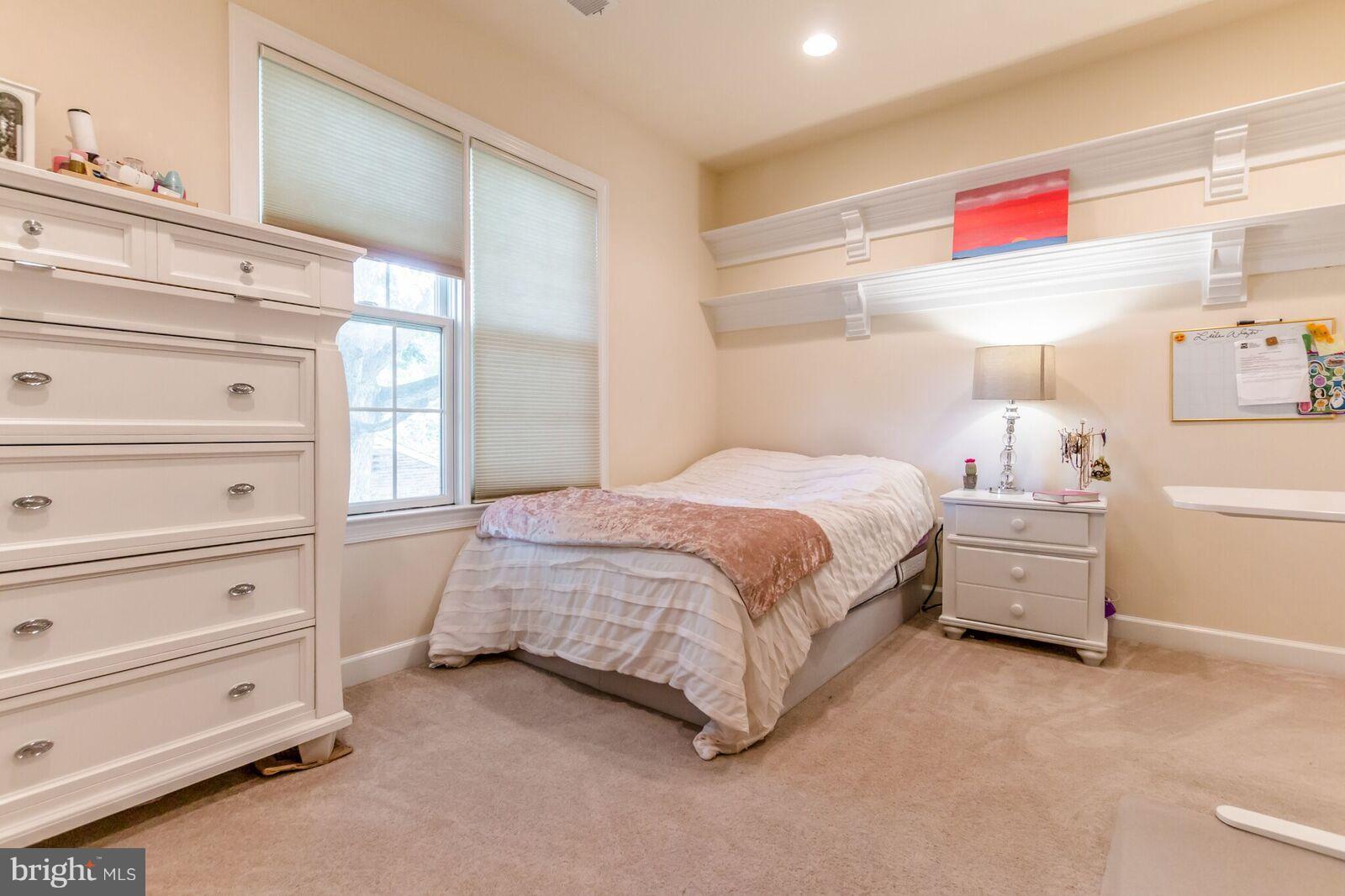 5409 Heming Avenue Springfield, VA 22151 - Photo 19 of 27 Bath (Master)
