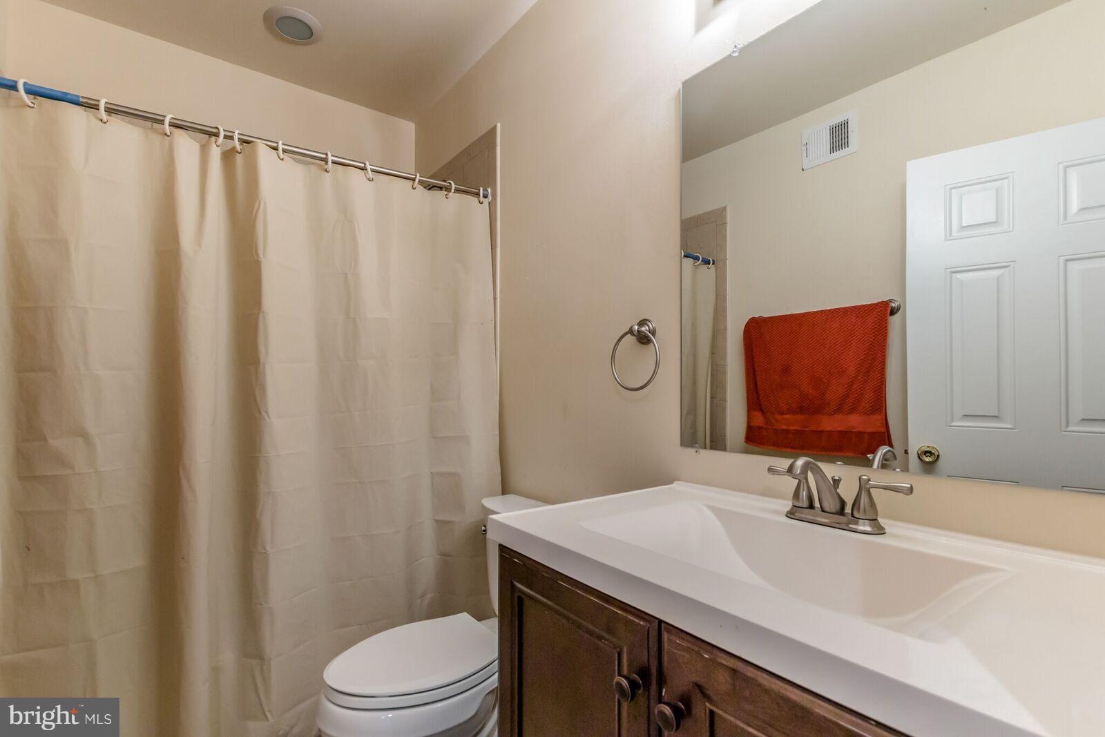 5409 Heming Avenue Springfield, VA 22151 - Photo 26 of 27 Full Bath (Lower level)
