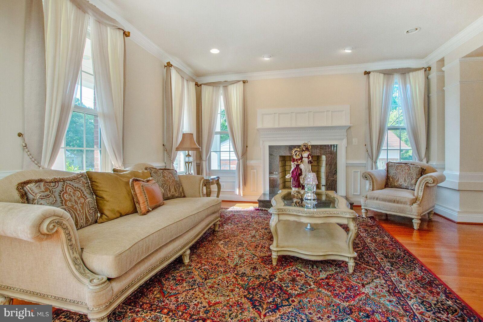5409 Heming Avenue Springfield, VA 22151 - Photo 5 of 27 Family Room