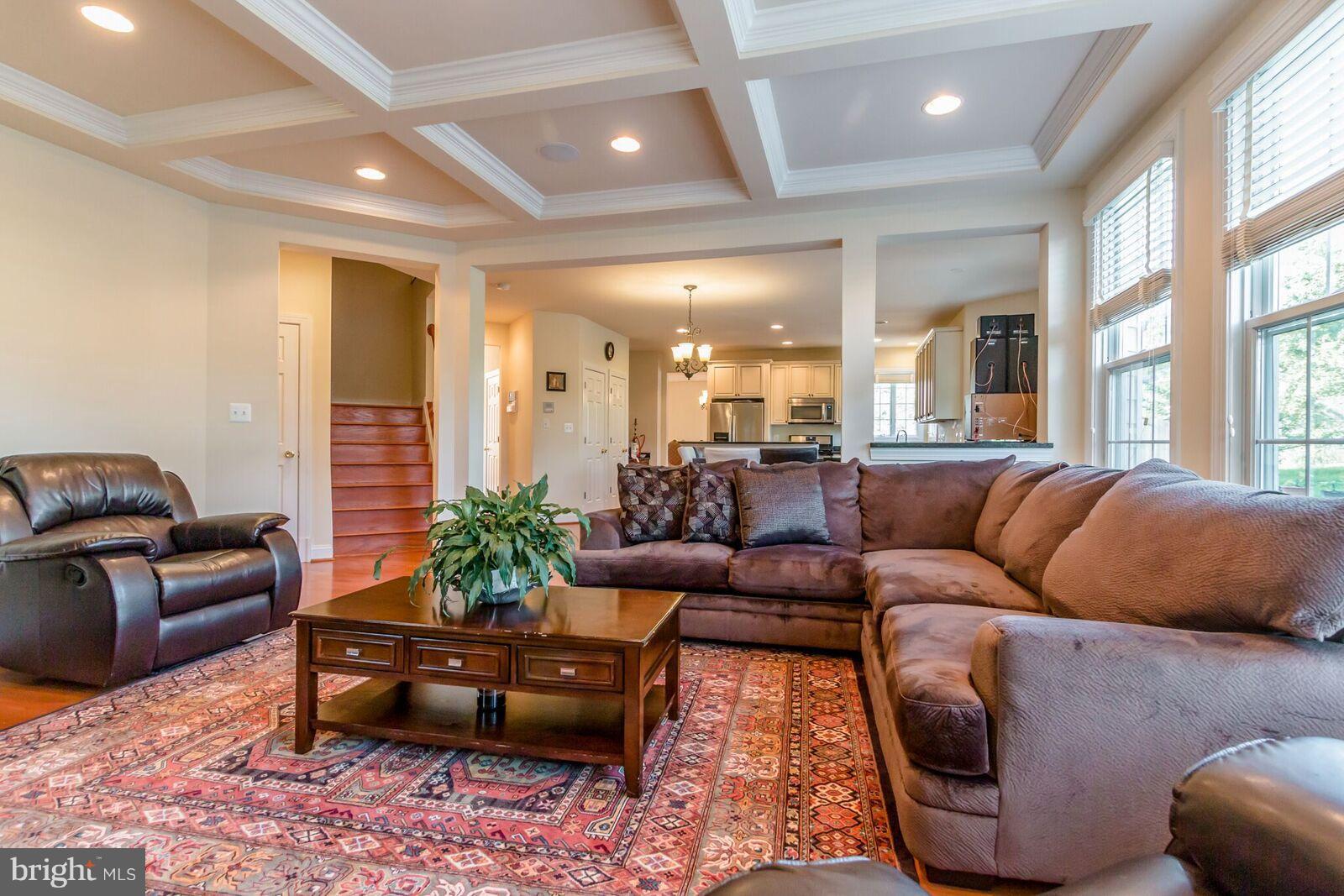 5409 Heming Avenue Springfield, VA 22151 - Photo 7 of 27 Living Room