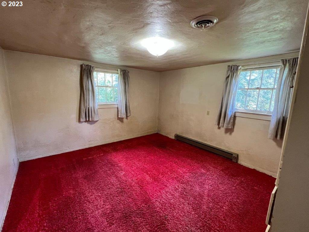 2715 Doerner Road Roseburg, OR 97471 - Photo 15 of 32
