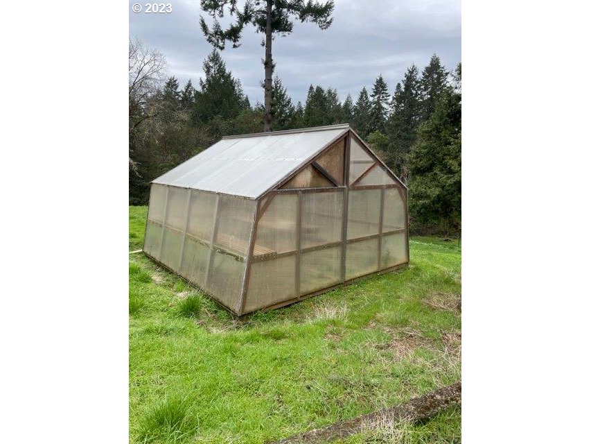 2715 Doerner Road Roseburg, OR 97471 - Photo 30 of 32