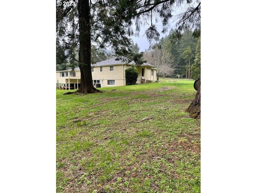 2715 Doerner Road Roseburg, OR 97471 - Photo 31 of 32