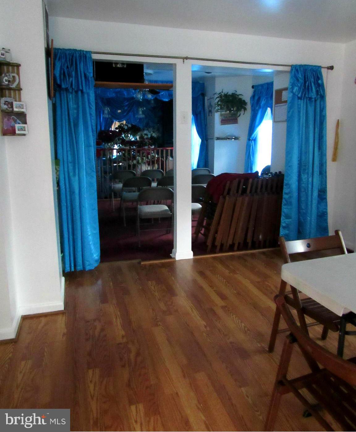 3700 Brightview Street Silver Spring, MD 20902 - Photo 11 of 30 Family Room