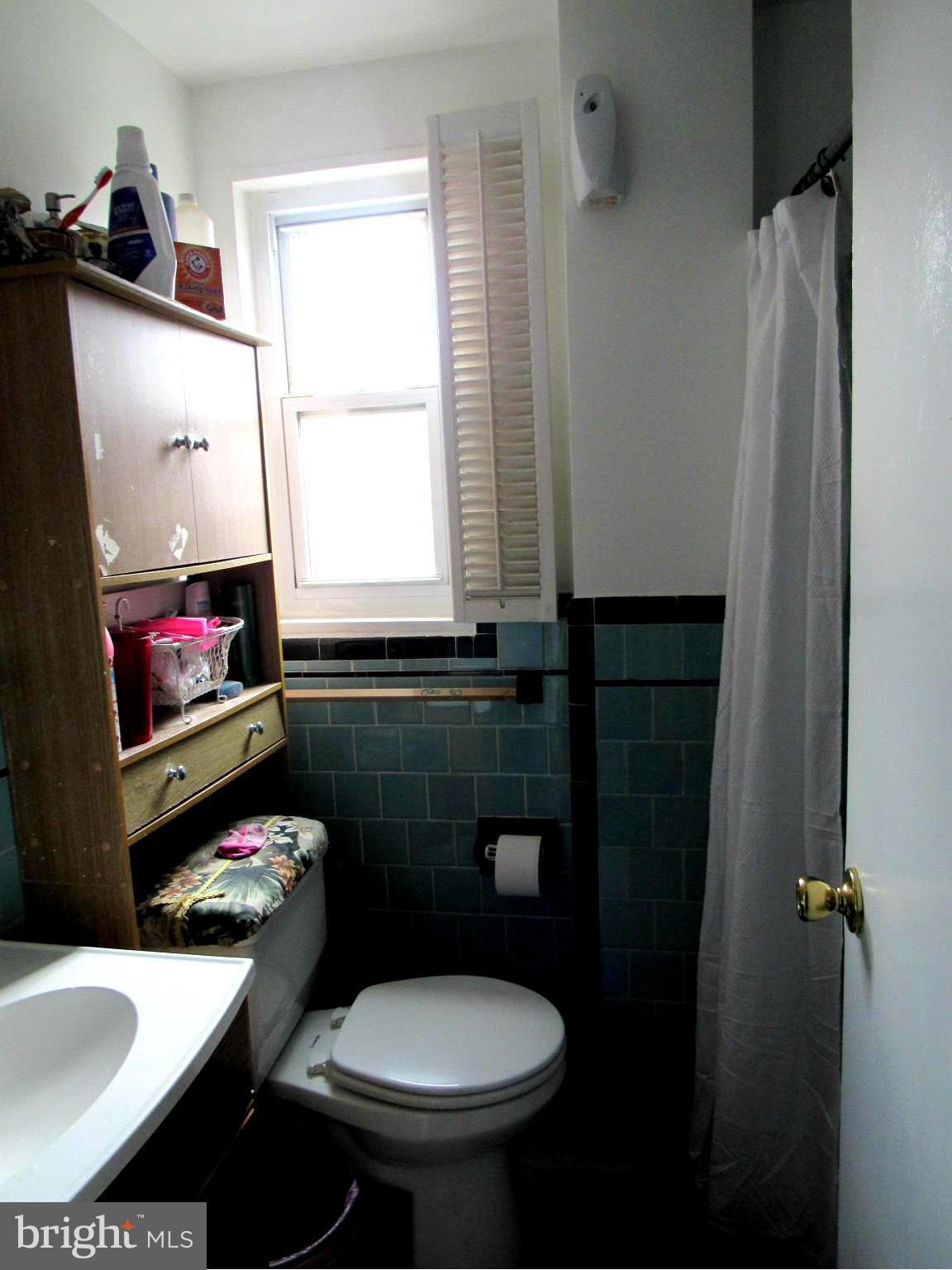 3700 Brightview Street Silver Spring, MD 20902 - Photo 22 of 30 Bath (Master)