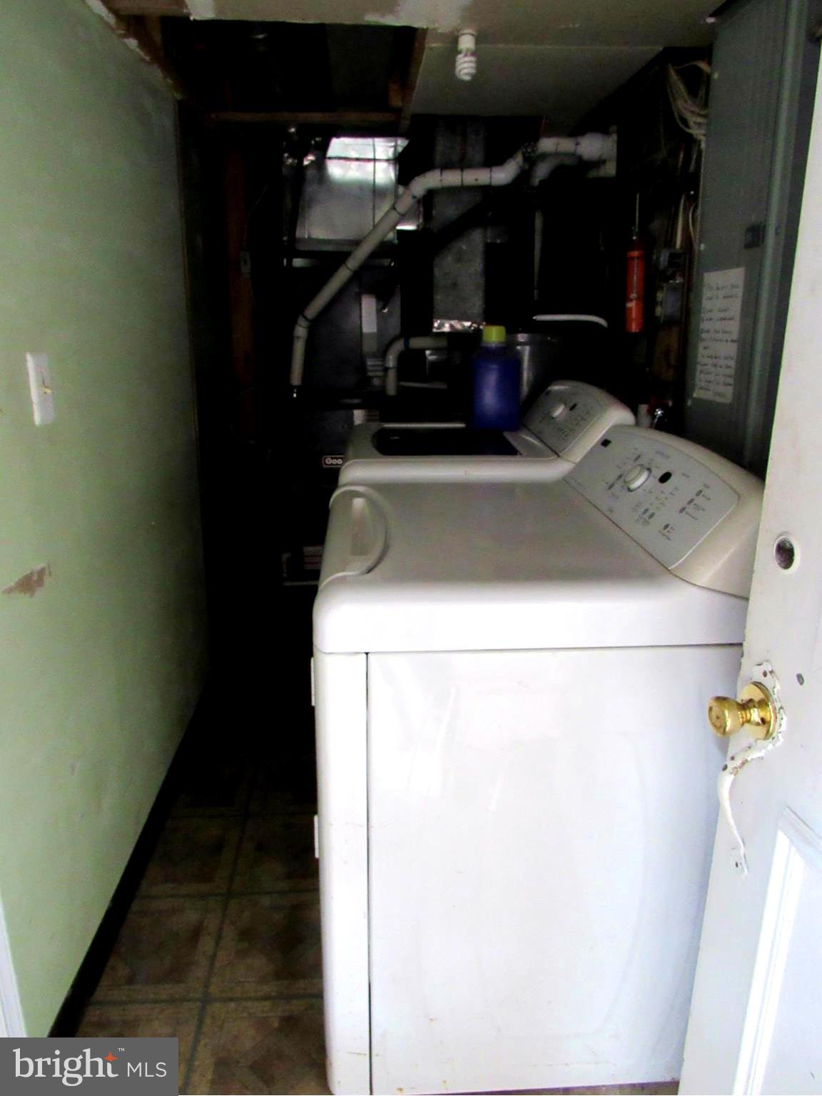3700 Brightview Street Silver Spring, MD 20902 - Photo 24 of 30 Laundry Room