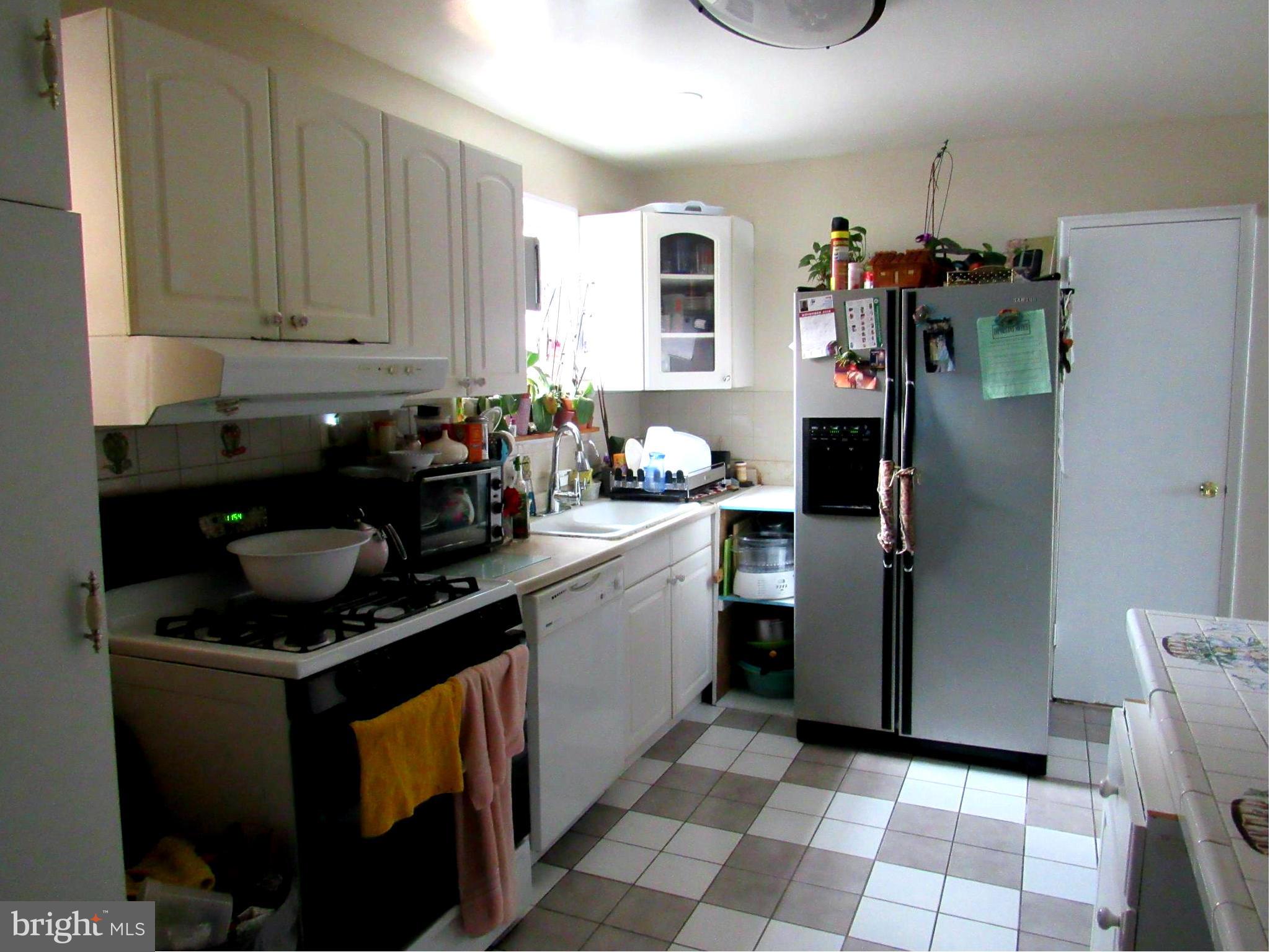 3700 Brightview Street Silver Spring, MD 20902 - Photo 9 of 30 Kitchen