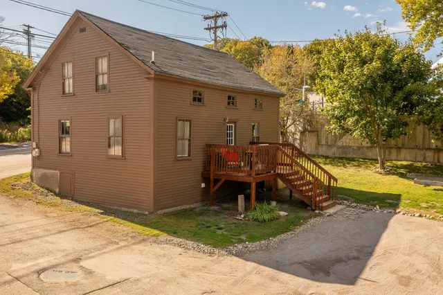 $193,000 | 25 Bond Street, Augusta, ME 04330