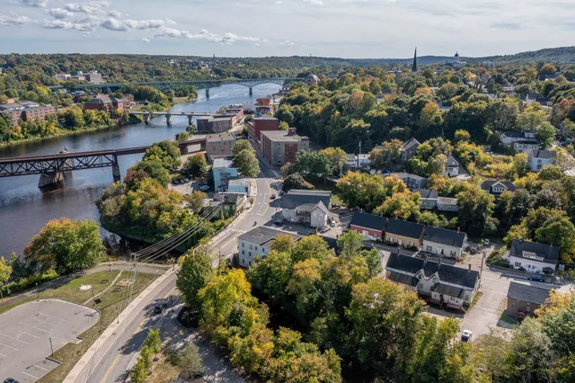 $193,000 | 25 Bond Street, Augusta, ME 04330