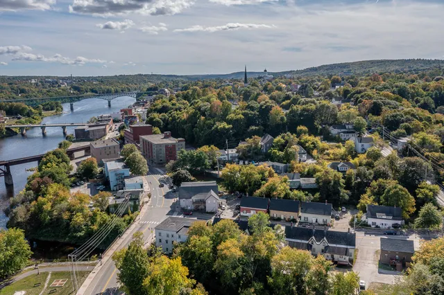 $193,000 | 25 Bond Street, Augusta, ME 04330