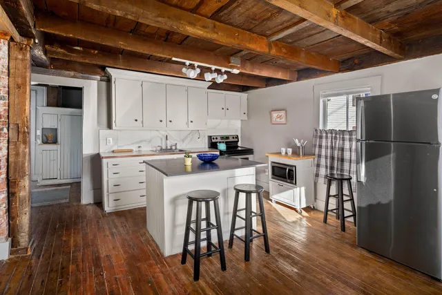 $193,000 | 25 Bond Street, Augusta, ME 04330