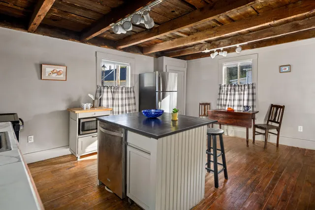 $193,000 | 25 Bond Street, Augusta, ME 04330