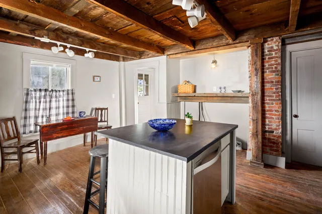 $193,000 | 25 Bond Street, Augusta, ME 04330