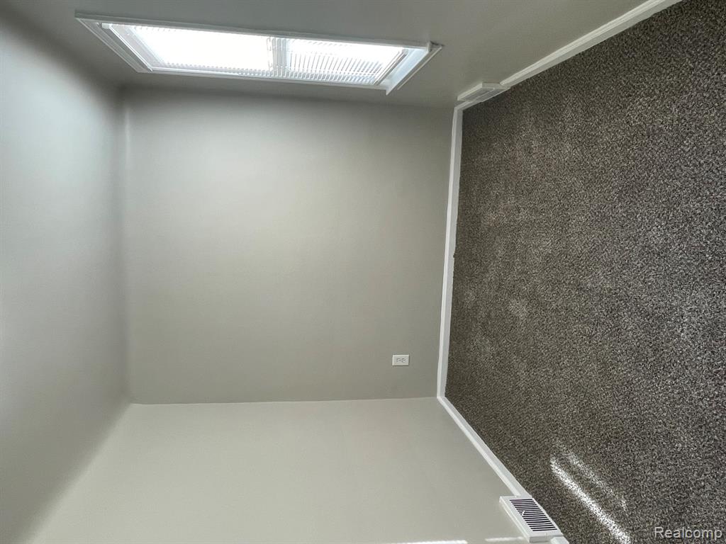 16210 Ferguson Street Detroit, MI 48235 - Photo 21 of 31