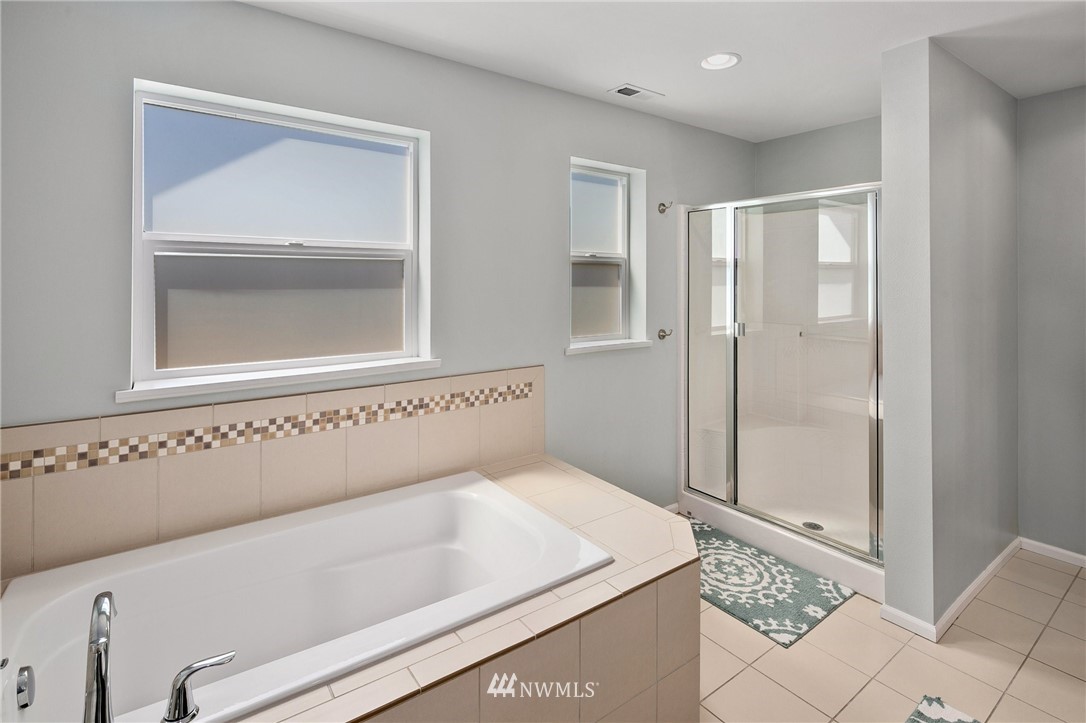 3904 177th Street Southeast Bothell, WA 98012 - Photo 16 of 26 Gallery Image 16
