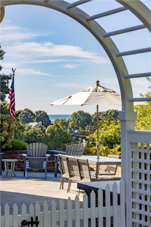 35 Wicklow Road Westerly, RI 02891 - Photo 3 of 48