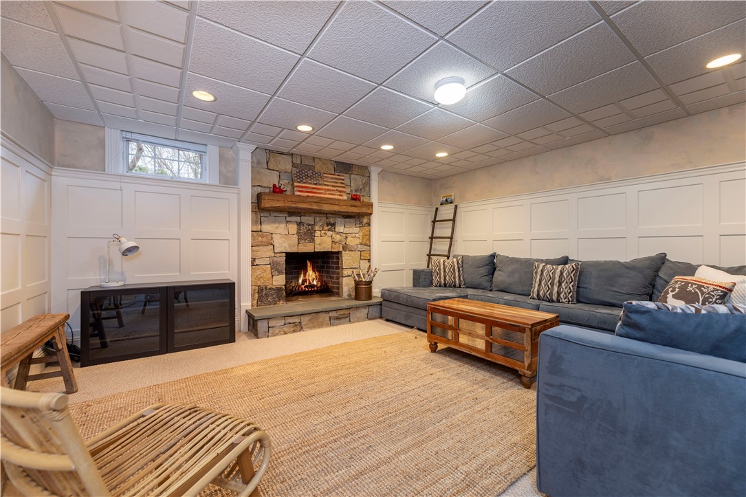 35 Wicklow Road Westerly, RI 02891 - Photo 39 of 48