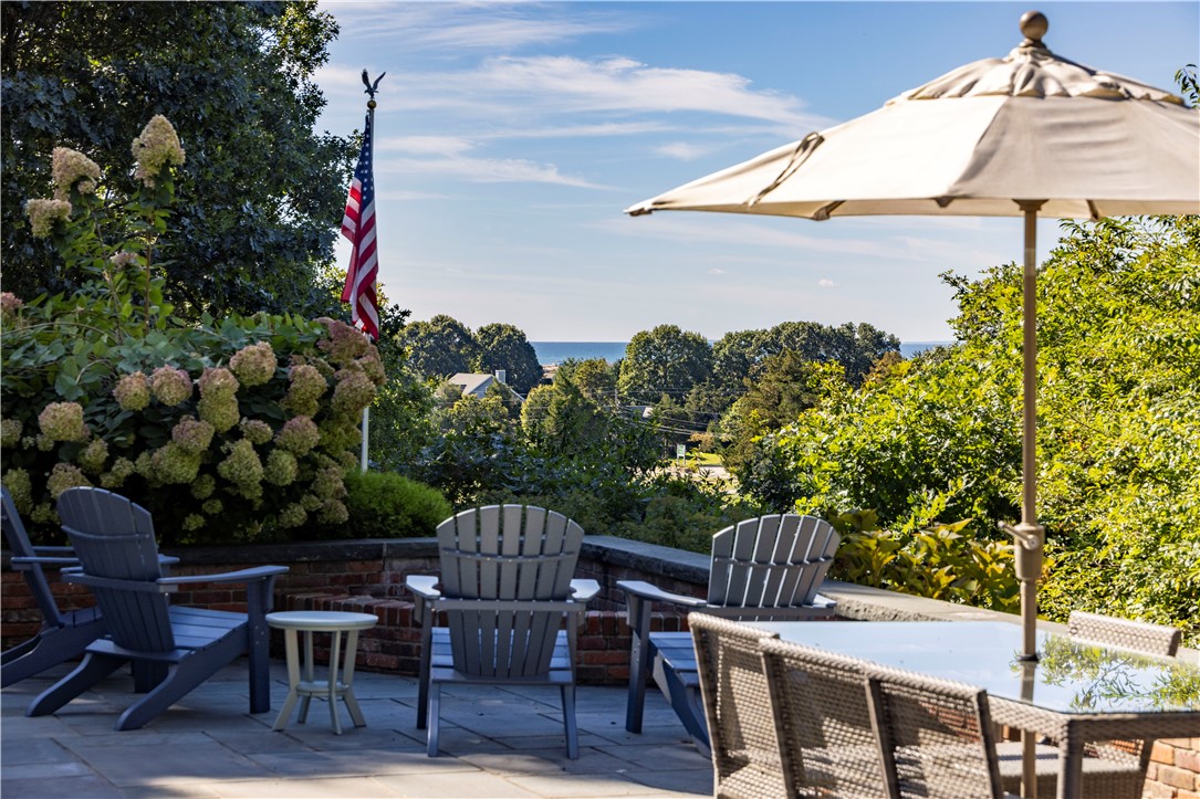 35 Wicklow Road Westerly, RI 02891 - Photo 7 of 48