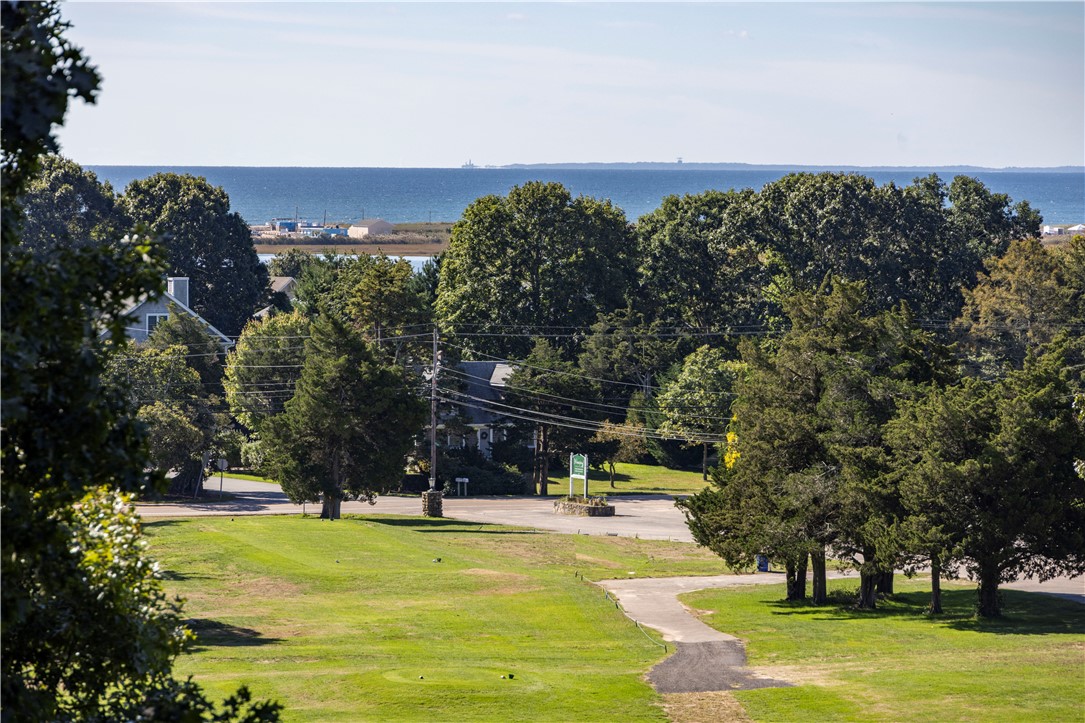 35 Wicklow Road Westerly, RI 02891 - Photo 8 of 48