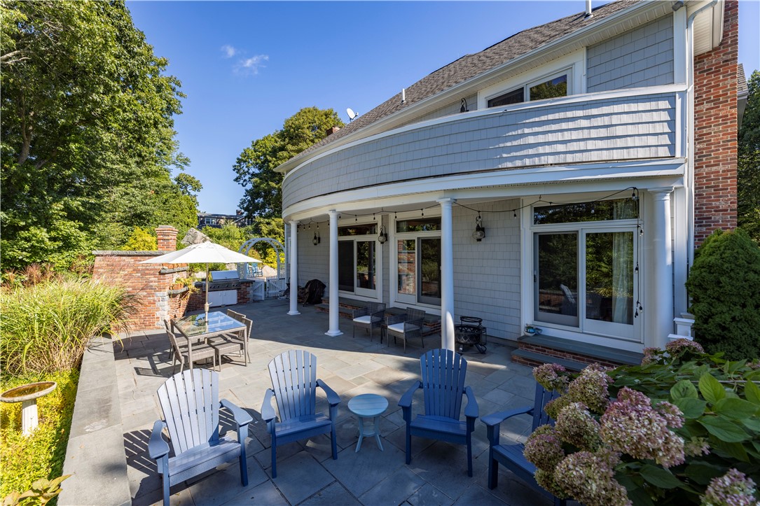 35 Wicklow Road Westerly, RI 02891 - Photo 9 of 48