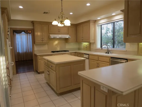 $6,800 | 713 Pamela Circle, Arcadia, CA 91006