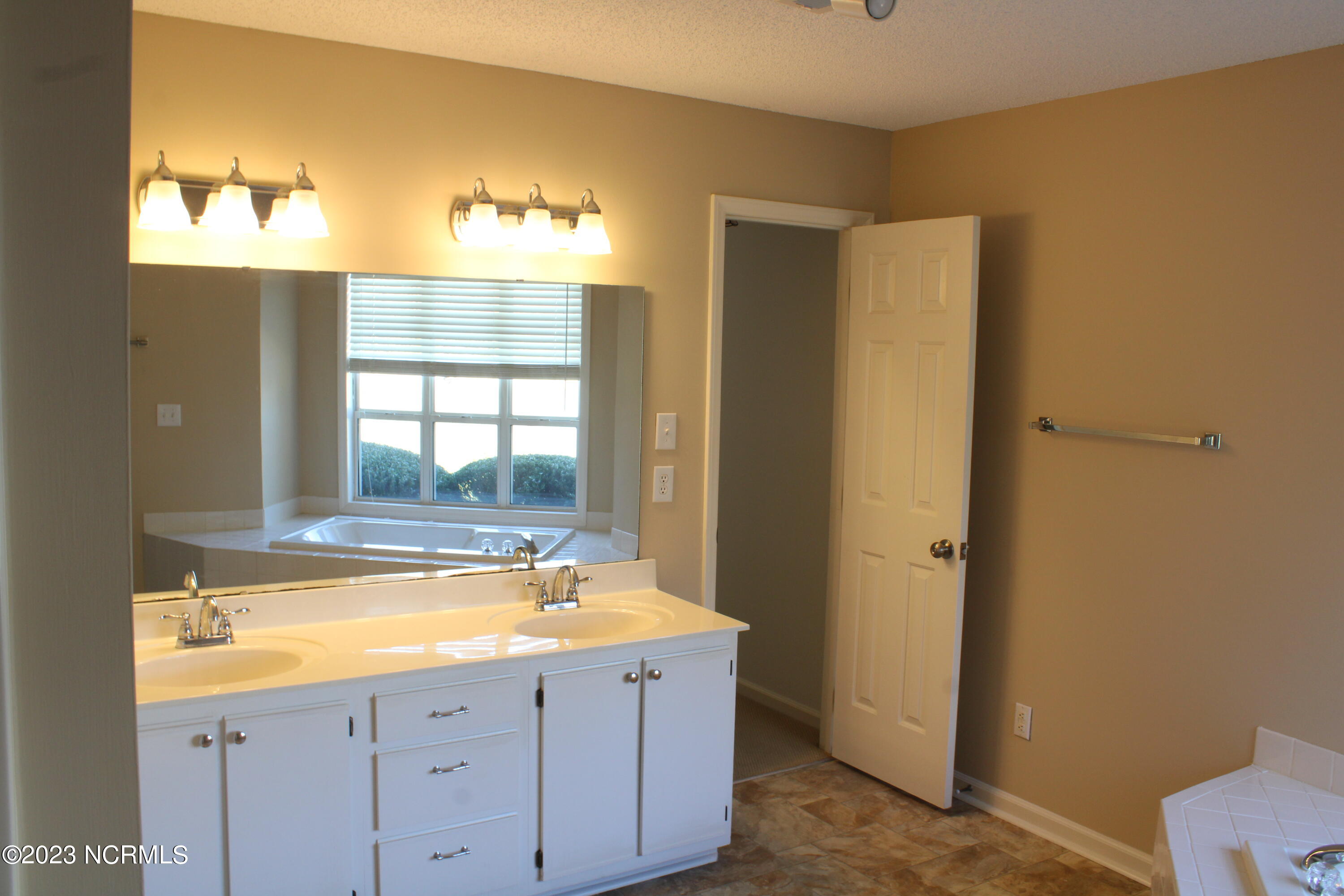 605 Spring Forest Road, Unit B Greenville, NC 27834 - Photo 26 of 36 IMG_1356
