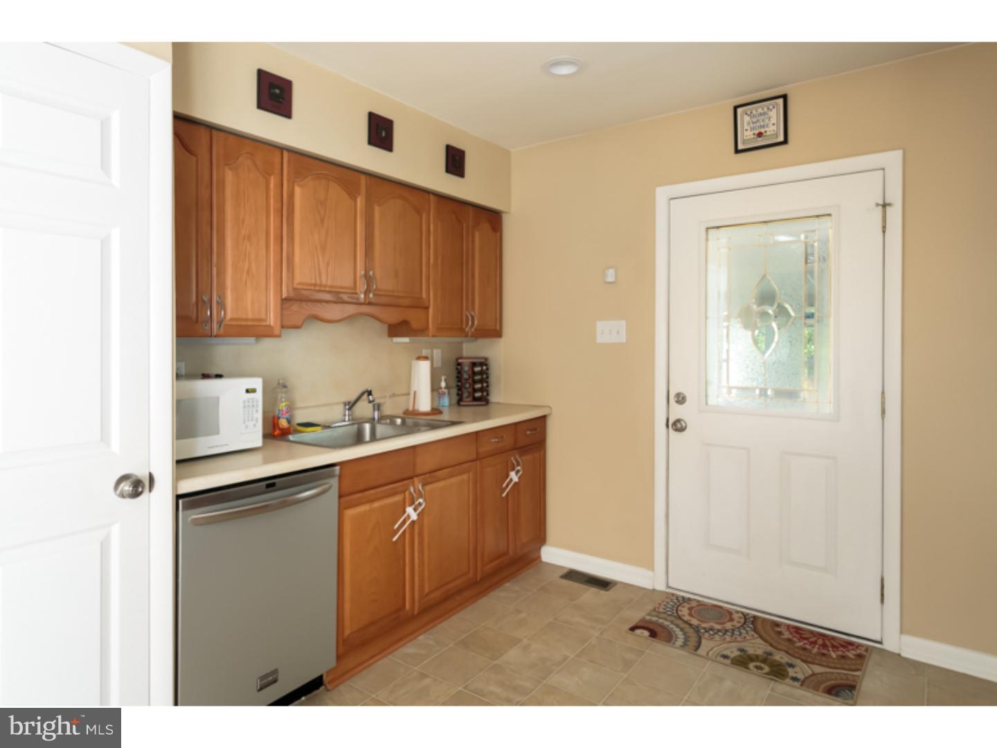 9 Indian Spring Road Clementon, NJ 08021 - Photo 6 of 24