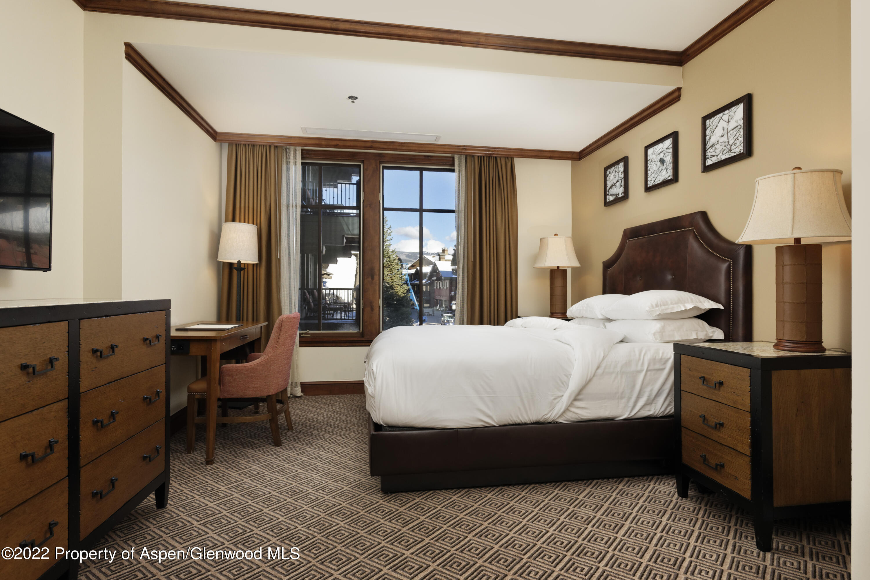 75 Prospector Road, Unit 8408 WINTER INTEREST #6 Aspen, CO 81611 - Photo 11 of 22 RitzCarltonUnit8209_HiRes003