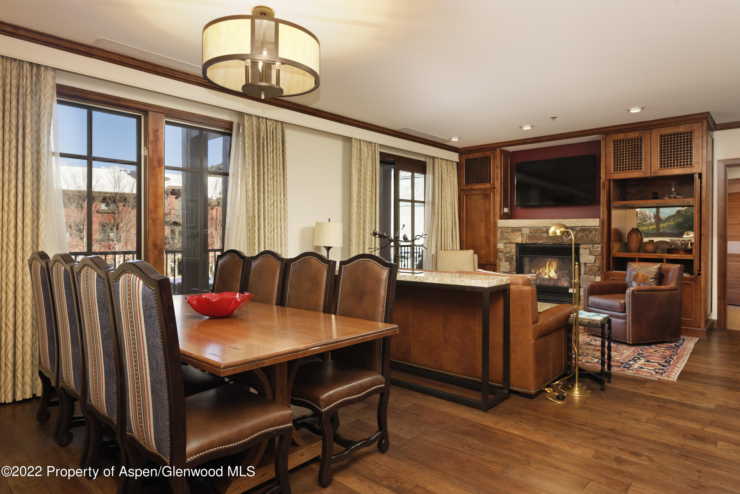 75 Prospector Road, Unit 8408 WINTER INTEREST #6 Aspen, CO 81611 - Photo 5 of 22 RitzCarltonUnit8209_HiRes004