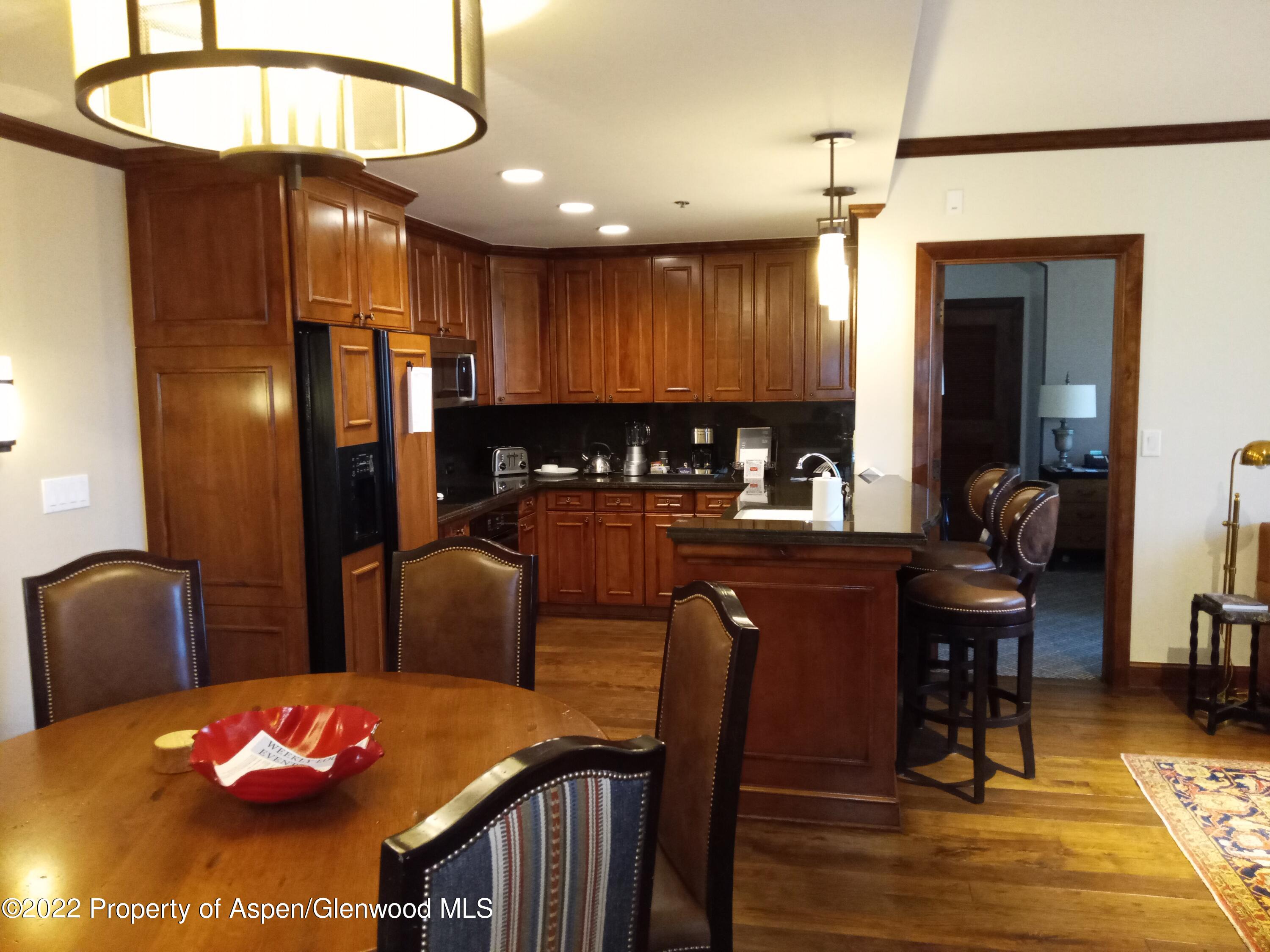 75 Prospector Road, Unit 8408 WINTER INTEREST #6 Aspen, CO 81611 - Photo 6 of 22 20221021_132228