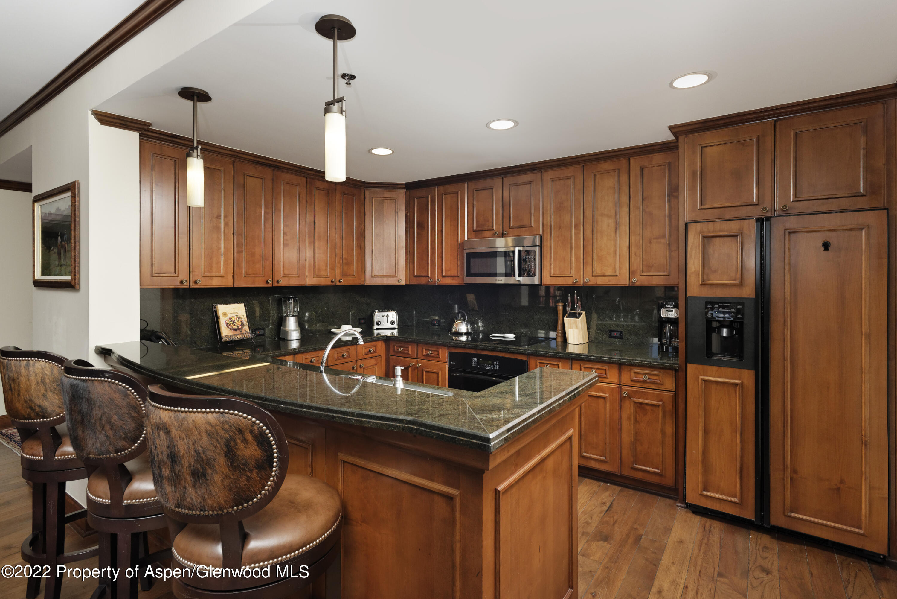 75 Prospector Road, Unit 8408 WINTER INTEREST #6 Aspen, CO 81611 - Photo 8 of 22 RitzCarltonUnit8209_HiRes008