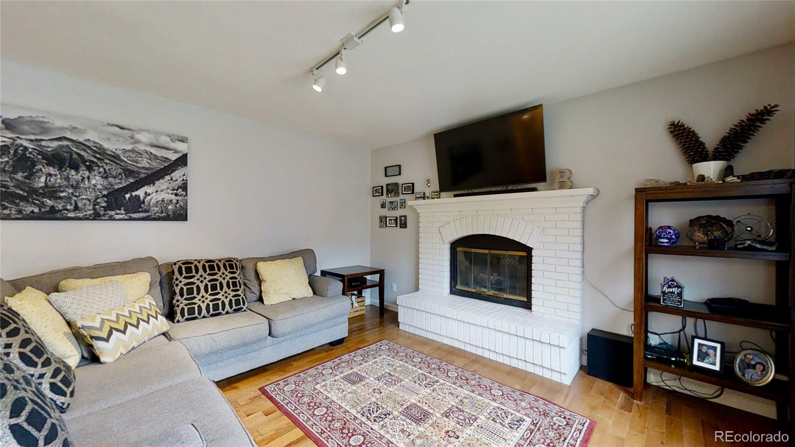 9263 Montrose Way Highlands Ranch, CO 80126 - Photo 13 of 30 Gallery Image 13