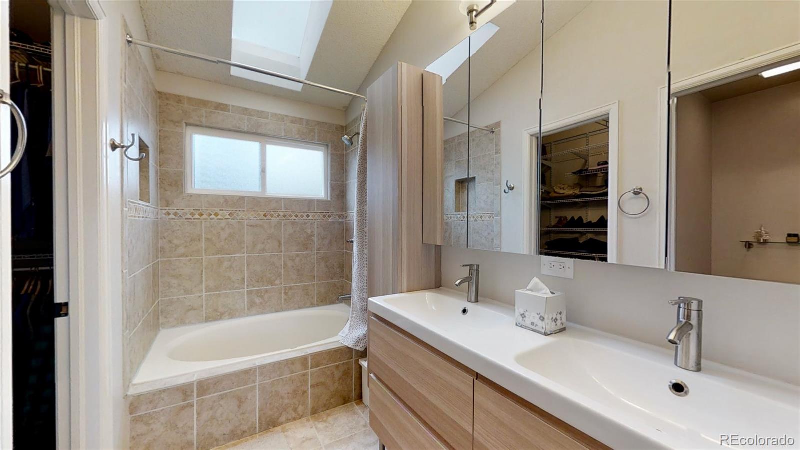 9263 Montrose Way Highlands Ranch, CO 80126 - Photo 17 of 30 Gallery Image 17
