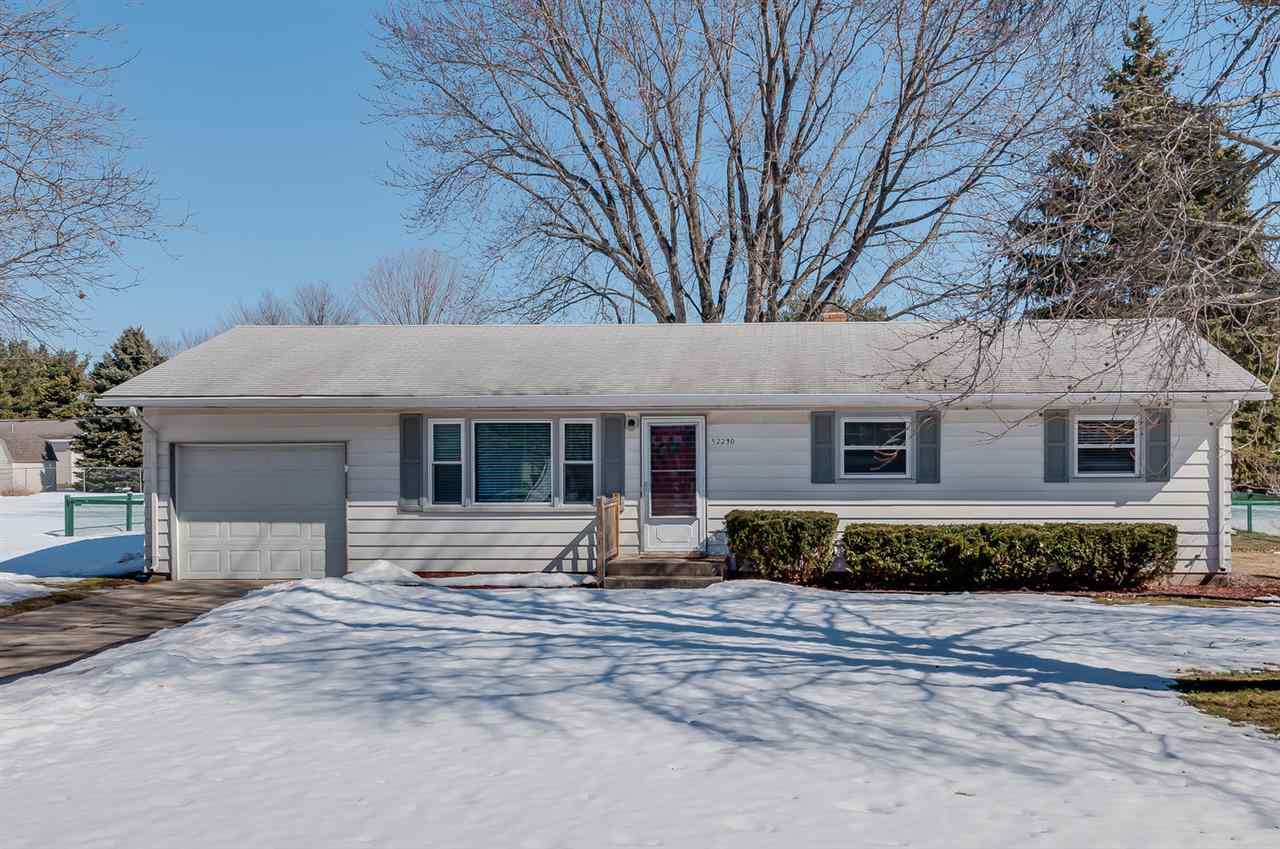 52290 Filbert Road Granger, IN 46530 - Photo 3 of 30 Gallery Image 3