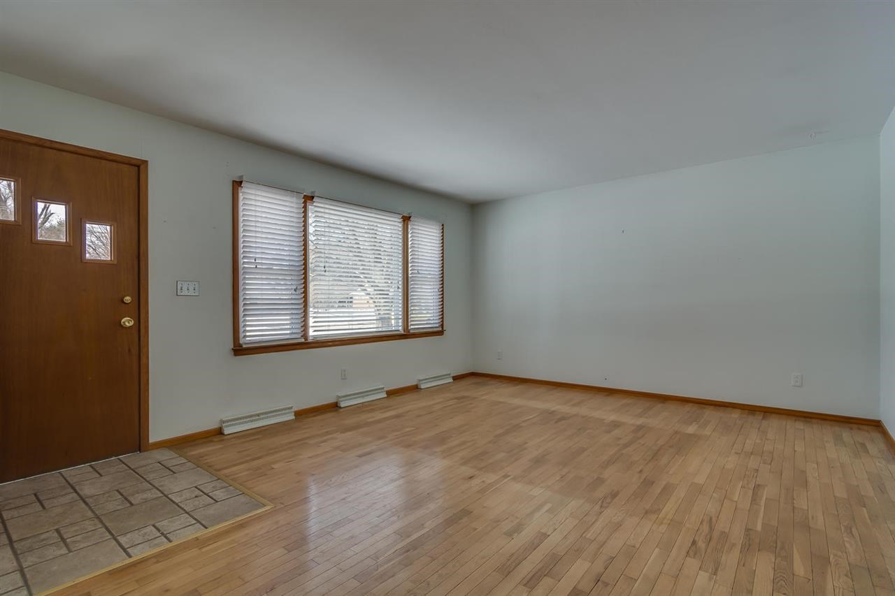 52290 Filbert Road Granger, IN 46530 - Photo 5 of 30 Gallery Image 5