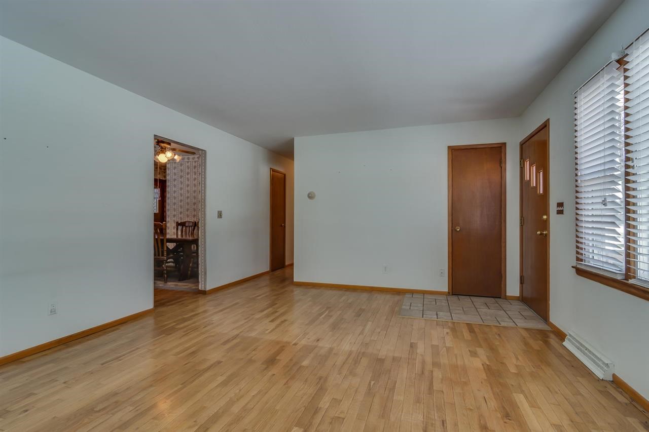 52290 Filbert Road Granger, IN 46530 - Photo 6 of 30 Gallery Image 6