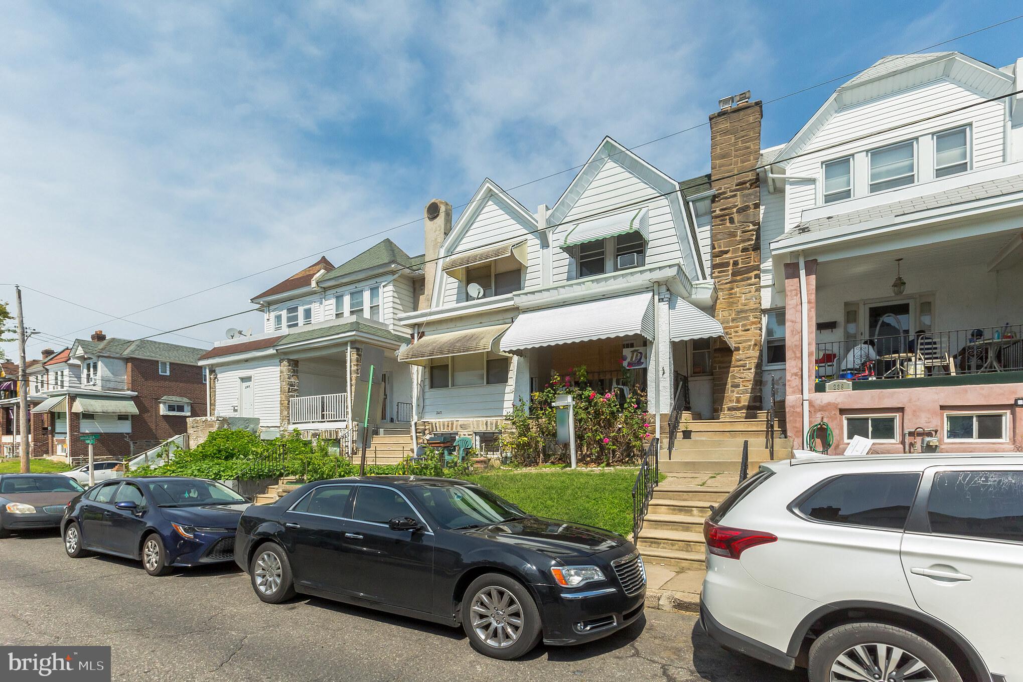 241 Huntley Road Upper Darby, PA 19082 - Photo 2 of 31