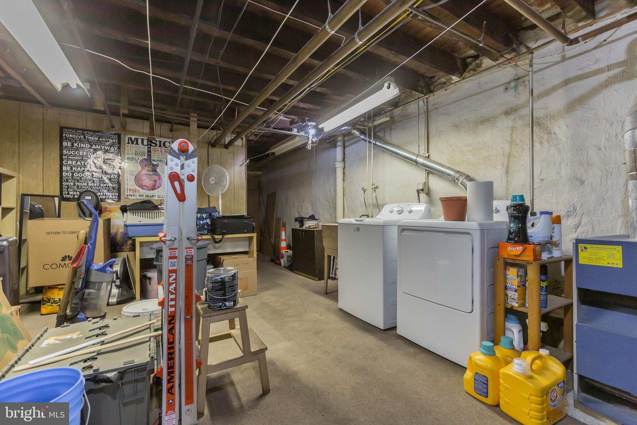 241 Huntley Road Upper Darby, PA 19082 - Photo 25 of 31