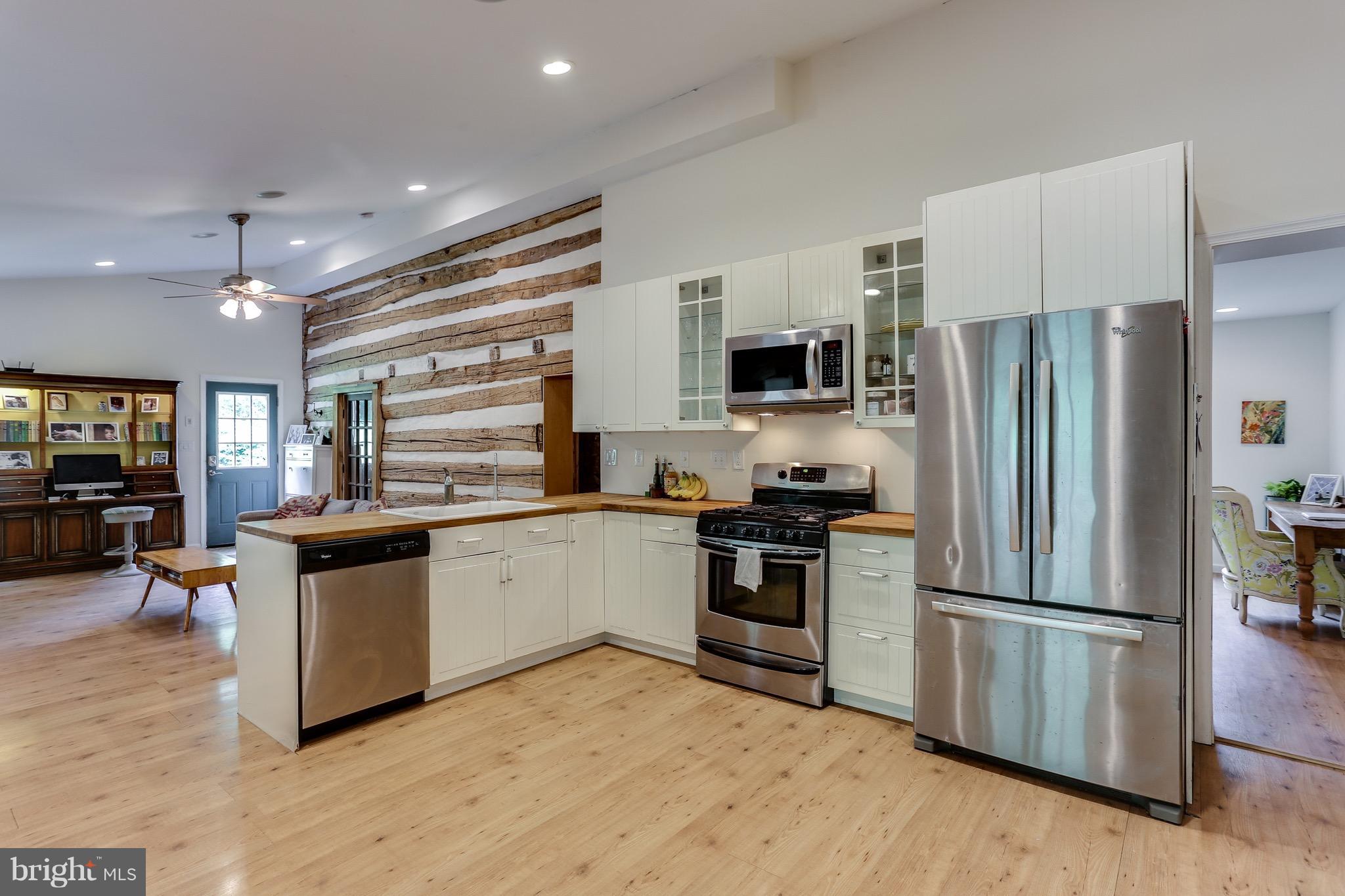 828 Warren Road Cockeysville, MD 21030 - Photo 5 of 30 Spacious Kitchen