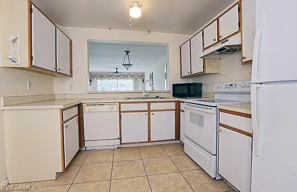 $1,600 | 1357 Churchill Circle, Unit G101, Naples, FL 34116