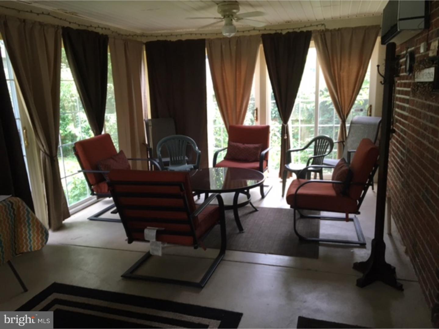 11 Spring Street Bridgeton, NJ 08302 - Photo 19 of 23 Sun Room