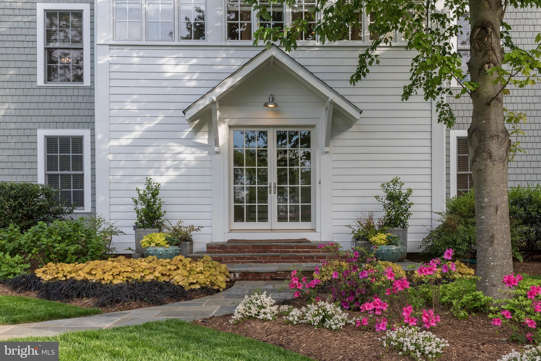 1310 Beachview Road Annapolis, MD 21403 - Photo 9 of 102 Gallery Image 9