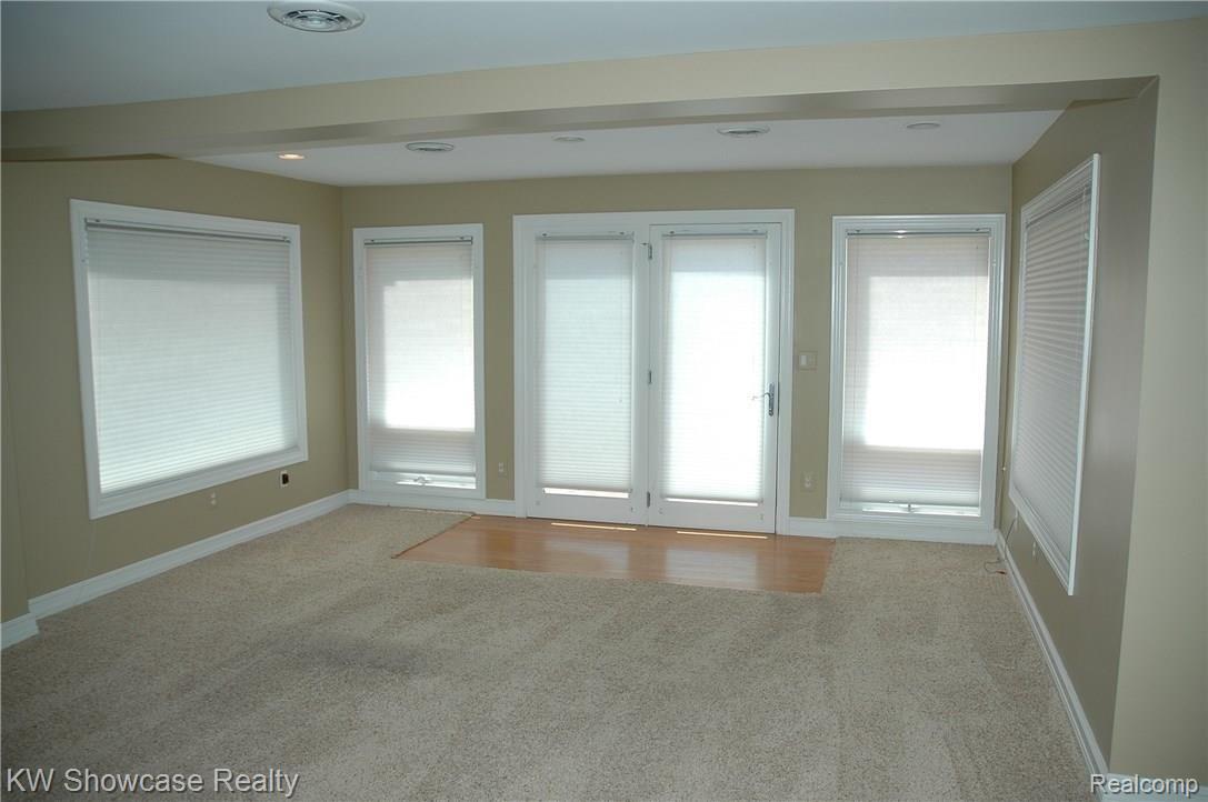 1470 Maxfield Lake Road Hartland, MI 48353 - Photo 20 of 33 DSC_0402.JPG