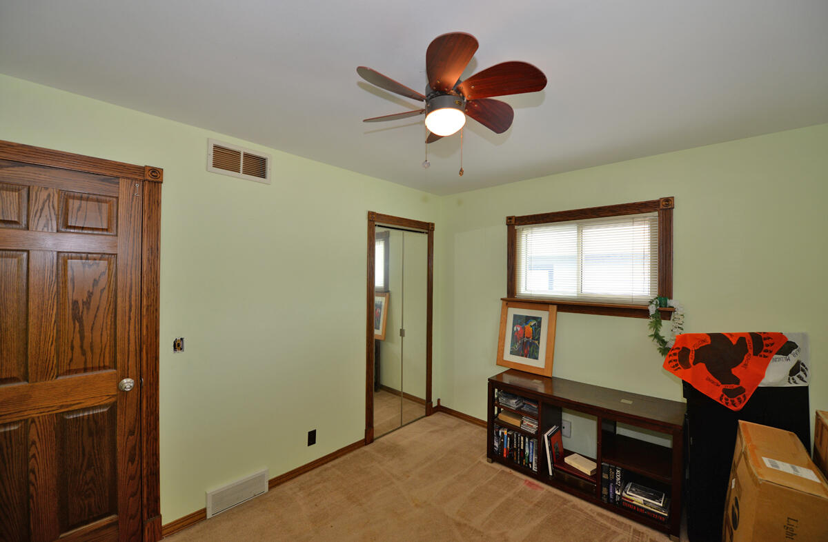 4320 Byrd Avenue Racine, WI 53405 - Photo 16 of 26 115