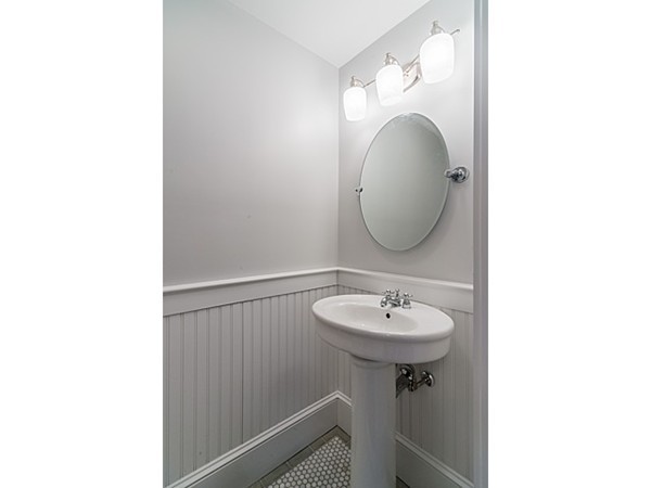 90 Highland Road, Unit 1 Somerville, MA 02144 - Photo 9 of 17