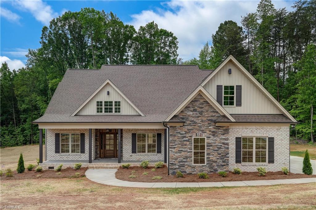 7623 Pemberly Court Oak Ridge, NC 27310 - Photo 4 of 31