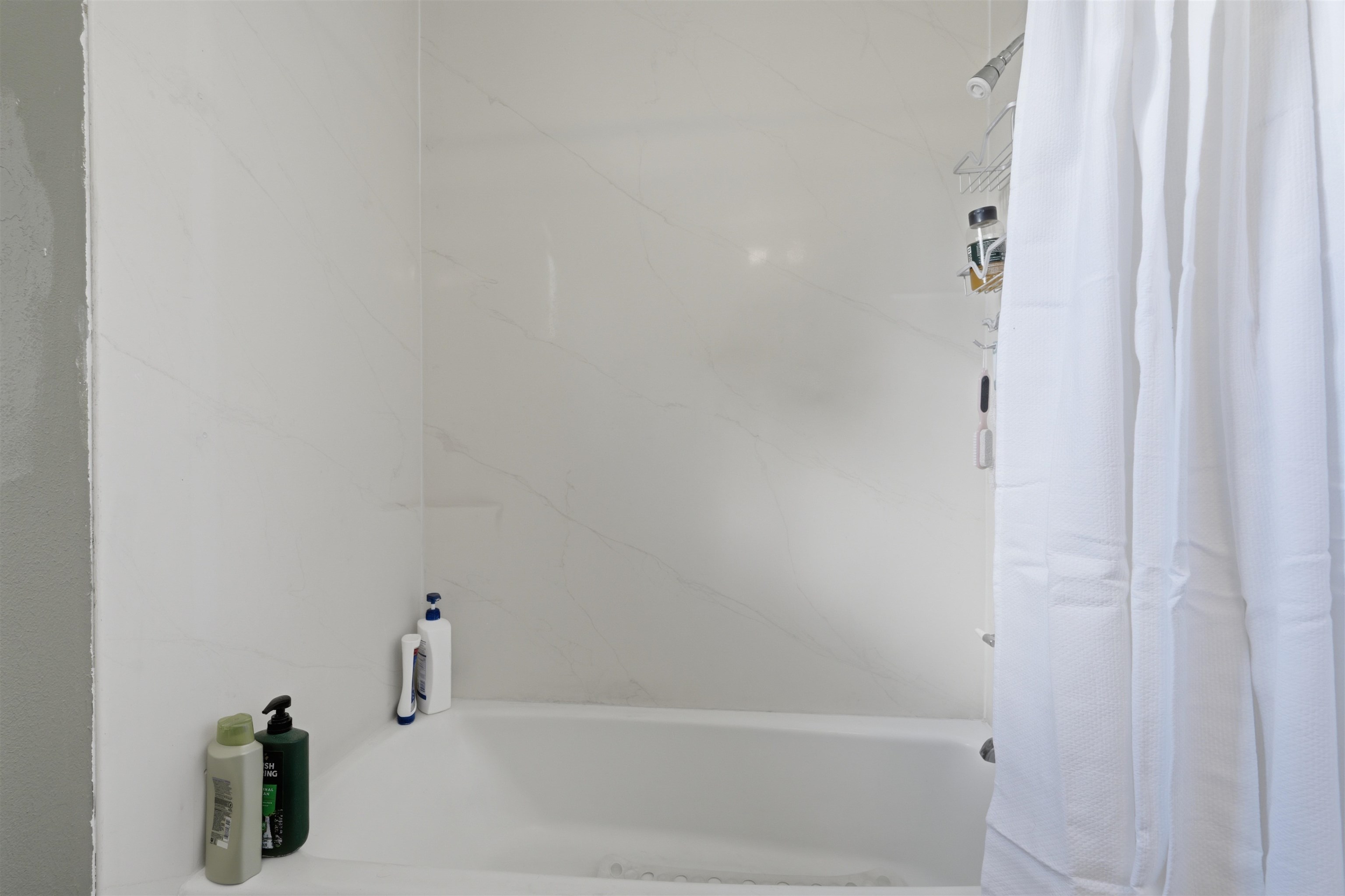 2350 E Road Grand Junction, CO 81507 - Photo 27 of 41 a close up of a bathtub