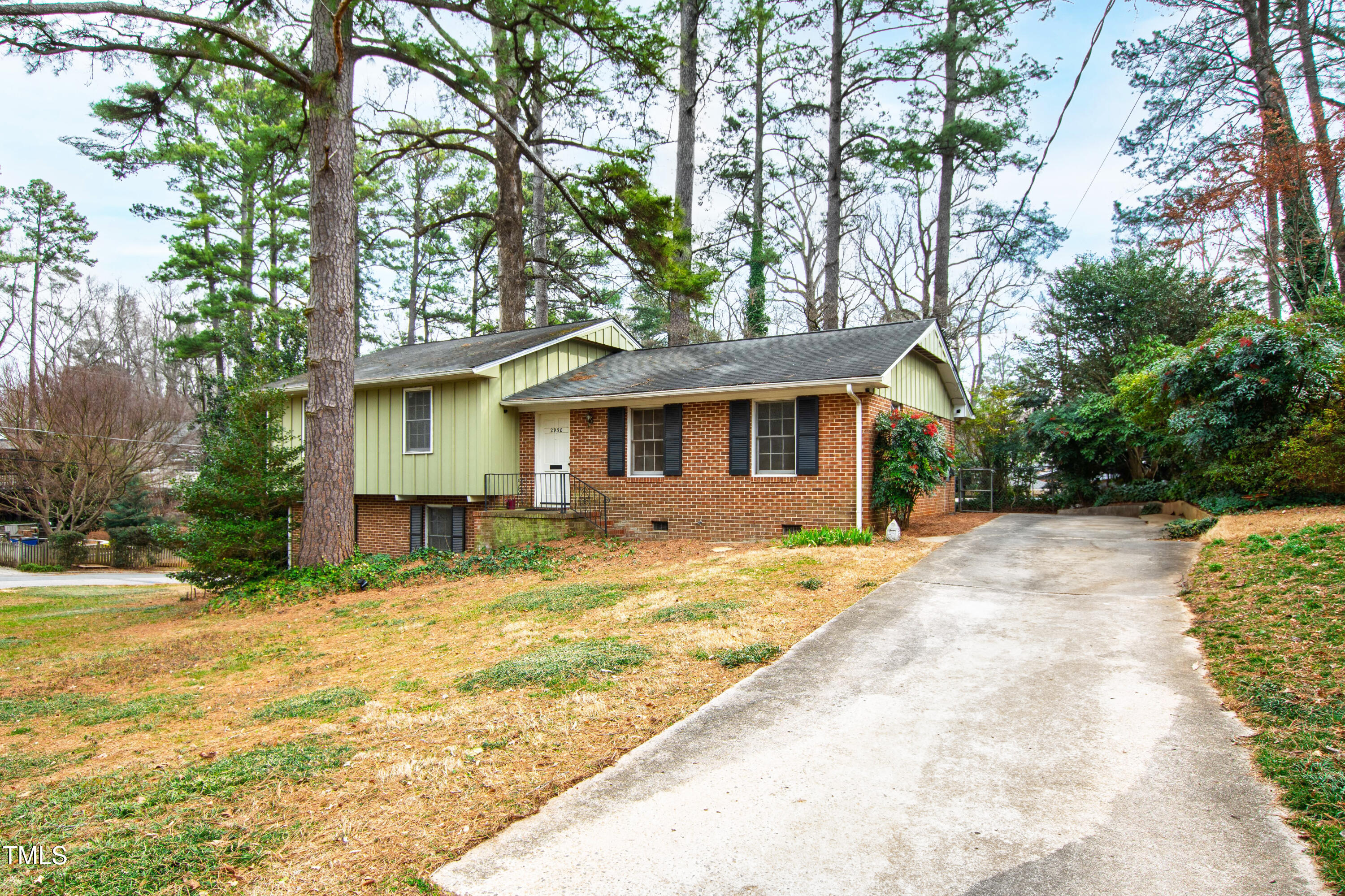 2930 Hostetler Street Raleigh, NC 27609 - Photo 2 of 42 2 Hostetler (40)
