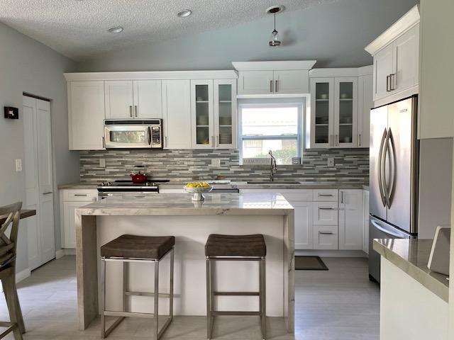 21077 Shady Vista Lane Boca Raton, FL 33428 - Photo 13 of 26 KITCHEN